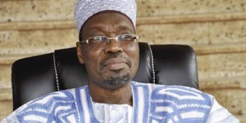 Cameroun : les dessous de l’exil d’Issa Tchiroma Bakary en Gambie