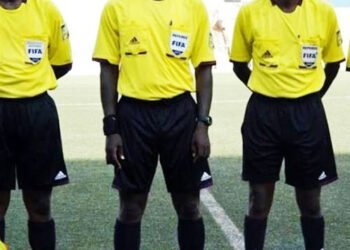 CAMEROUN : L’ARBITRAGE AU CŒUR DU MALAISE QUI FREINE LE FOOTBALL NATIONAL